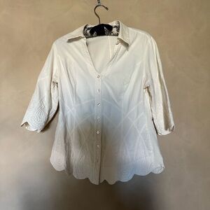 Soft Surroundings Cream Button Down Long Sleeve Shirt size xs